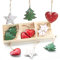 Logbuch-Verlag 12 kleine Weihnachtsanhänger rot weiß grün Weihnachtsdeko zum Aufhängen 5 cm Baumschmuck Herz + Stern + Baum