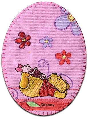Comercial Mercera Disney © Winnie Pooh Und Ferkel Liegen - Aufnäher, Bügelbild, Aufbügler, Applikationen, Patches, Flicken, Zum Aufbügeln, Größe: 10,7 x 8 cm