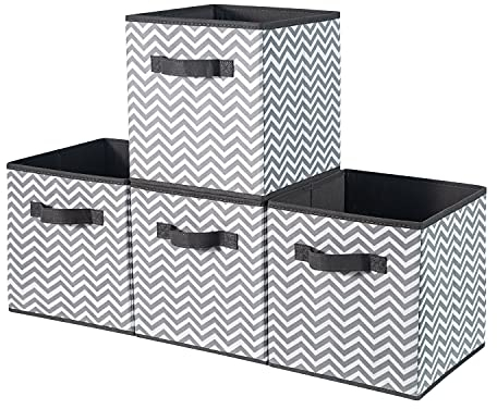 BrilliantJo Aufbewahrungsbox aus Stoff in 4er Set, 33 x 38 x 33 cm Faltbare Aufbewahrungskiste mit Griffe Ordnungssystem Korb für Schrank Regal Spind - Grau Chevron