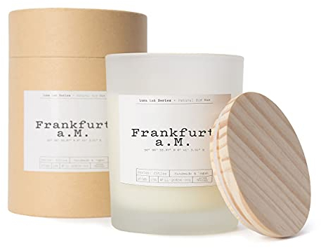 Lumaland Luma Lab City Memories Duftkerze Frankfurt a.M. - aus 100% veganem Sojawachs - nachhaltig, stilvoll - Kerze im Glas - Leather Fresh - Aroma & Entspannung
