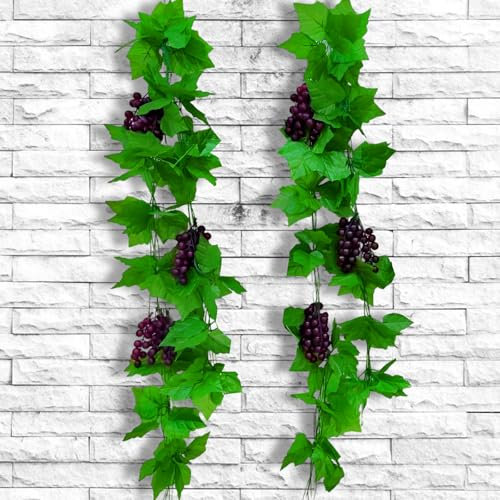 2 Pcs Simulé Vigne Artificielle Raisin en Plastique 2,4 Mètres , Fruits Artificiels Réaliste, Brochettes de Raisin Vraisemblables, Feuilles de Vigne pour Décoration Balcon, Jardins, Murs, Hôtels
