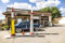 OLDTIMER Fototapete VLIES-250x186 cm (4433A)-Route 66 Vintage Auto Retro Cars Tankstelle Wandtapete-Inkl. Kleister-Vliestapete Bild Dekoration Wand-Dekor Moderne Motiv-Tapete Panorama Poster XXL