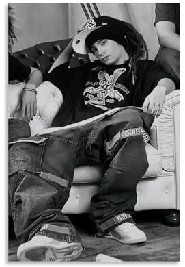 ZXHJDS Tom Kaulitz Wasserdichtes Poster, Wanddekoration, Wohnzimmer, Badezimmer, Küche, multifunktional, moderner Druck, leicht zu reinigen, dekorative Geschenke, 30 x 45 cm, ungerahmter Stil