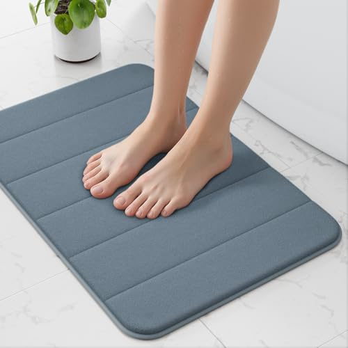wyewye Badematte aus Memory-Schaum, 40 x 60 cm, Nebelblau, ultraweicher, rutschfester Badezimmerteppich mit Quick-Dry-Technologie