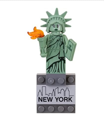 Lego New York Store - Statue of Liberty Minifigure - Magnet - 853600