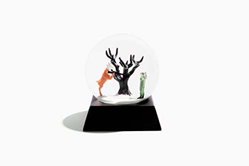 Demented Penguins Bambi's Revenge Schneekugel - Hirsch und Jger Schneekugel - Klassisch mit einem Hauch von Custom - Handgefertigt, Geschenk fr Mnner