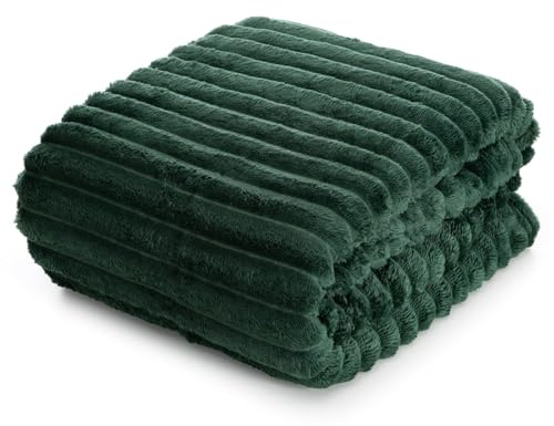 Design91 Kuschelige Decke mit Streifenmuster, Weiche Kuscheldecke, Soft, Gestreifte Sofadecke, Flauschige Wohndecke, Steppdecke, MIKROFASER (Grün, 170 x 210 cm)