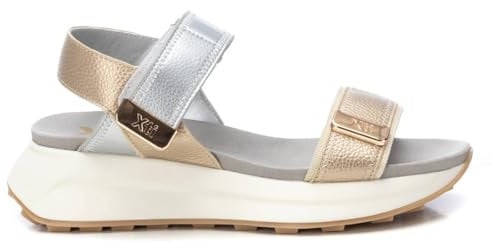 XTI - Sandalia Mujer Oro - Calzado Cómodo y Versátil - Moda casual - Modelo 14387405 (Talla 36)