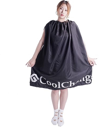 CoolChange Umkleide Poncho | Mantel zum Umziehen | Strandumkleidung Umhang | mit Öffnungen für die Arme | einfache Aufbewahrung | passt in Handtasche (Schwarz)