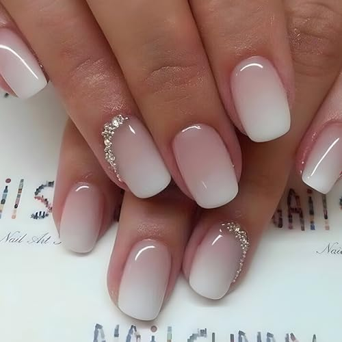 24 Pièces Faux Ongles Court Carrés, Nude Français Press on Nails Ballerine Bâton sur Ongles Acrylique Couverture Complète Capsules Ongles Dégradé Rose Clair Ongles à Coller pour Femmes et Filles