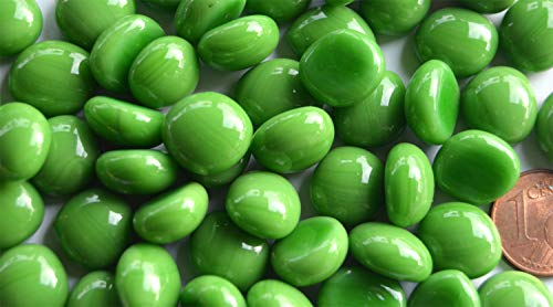 70g Mini Glasnuggets 10-12mm Muggelsteine ca. 50 Stück Glassteine Dekosteine (Grün opak)