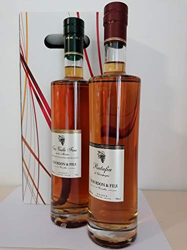Coffret décor + 1 x 70cl très vieille Fine Champagne + 1 x 70cl ratafia de Champagne.