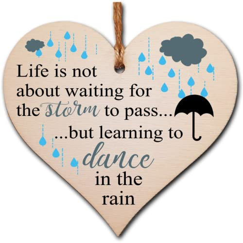 Motivational Hanging Wooden Heart – Handmade Decorative Sign with Positive Quote – Gift for Women, Girls, Teen Room or Office Decor