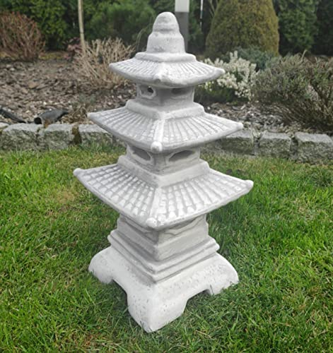Japanische Laterne/Pagode für den Garten, Stein, dreistöckig