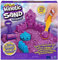 Kinetic Sand Schimmer Sandbox Set - mit 454 g magischem kinetischem Sand Schimmersand in Lila, Wanne und Zubehör für Indoor-Sandspiel, ab 3 Jahren