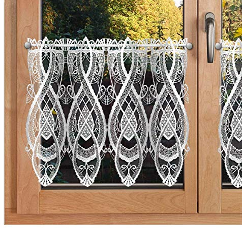 Fein gestickter Scheibenhänger Alisa | aufwändig gesticktes Sockel-Panneaux | Luftspitzen-Stickerei mit edlen Ornamenten weiß | Scheibenhänger aus Vogtländischer Spitze Höhe x Breite 45 x 80 cm