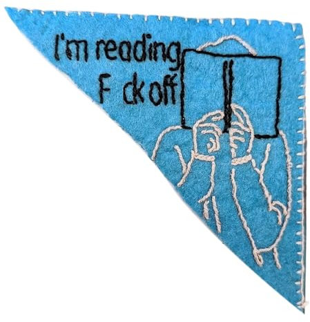 Tdkjfoutr 1 Stück Lesezeichen Bücher Lustige Wortecke Lesezeichen für Buchliebhaber Handbestickter Filz A