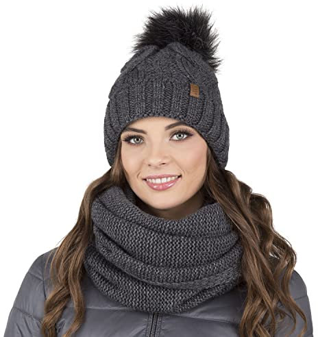 VIVISENCE Trendiger Damen Winter Set Aus Bommelmütze Und Loop-Schal Aus Wärmendem Garn Mit Innenfutter Aus Vlies Perfekte Passform Für Kalte Wintertage Modisches Design, Dunkelgrau,Einheitsgröße