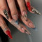 MouyouGlow Press on Nails Kurz,Almond Nude Blau French Chrome 3D Rot Gold Rib Cool Y2K Coquette Fake Nails mit Nagelkleber,Goldene Red Blue Künstliche Fingernägel