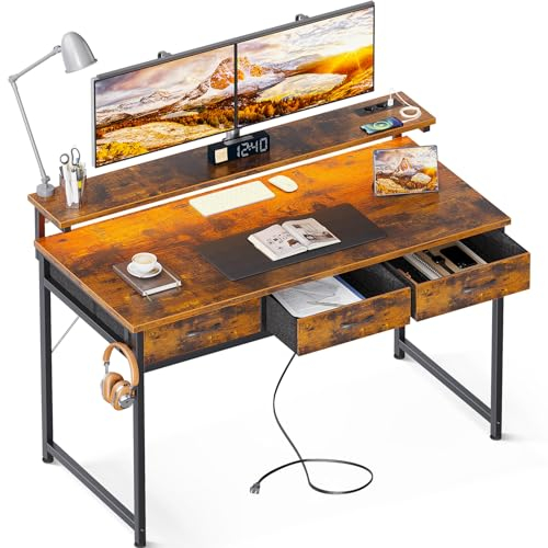 ODK Schreibtisch mit 3 Schubladen, Gaming Tisch mit 2 Steckdosen und 2 USB Ladeanschluss, Computertisch mit LED und Monitorständer, Bürotisch für Schlafzimmer (120x50x92.7cm,Braun)