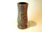 designgrab Grabvase Taille-medium Himalaya aus poliertem Himalaya, dunkelgrau-rotbraun – 25×12 cm, schlank-zylindrisch, hochglanzpoliert