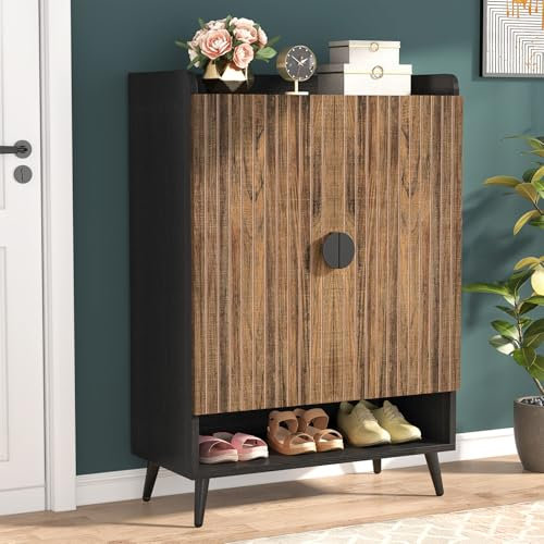 Tribesigns 7-stöckig Schuhschrank mit 2 Türen, 75x 37x 110cm,24 Paar Bauernhaus-Schuhschrank mit verstellbaren Regalen, Holzregal Organizer für Eingang, Flurschrank,Wohnzimmer,weiß (Rustikales Braun)