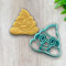 ELACE Ausstechform Emoji, Kackhaufenform – Ausstechform für Kinder – verschiedene Formen für Kekse, Kuchen, Dekorationen – ideal zum Backen, Basteln, Kinder, Maße: 7,5 x 7,5 x 1,5 cm