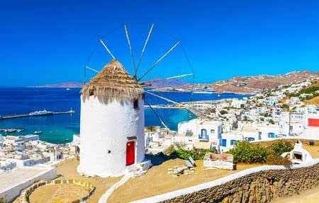 Leinwand-Bild 140 x 90 cm: Panoramablick auf die Stadt Mykonos, Griechenland (138476321)