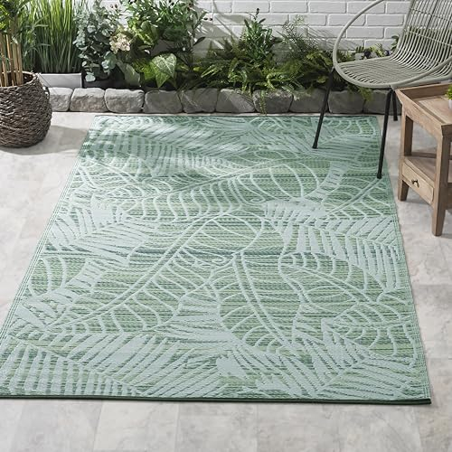 FAB HAB Outdoor-Teppich - wetterfest, farbecht, wendbar - recycelter Premium-Kunststoff - tropisch botanisch - Terrasse, Balkon, Garten, Flur, Bad - Kunststoffteppich Manila Grün, 120x180 cm