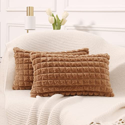 Mandioo 2er Set Super Soft Plüsch Faux Pelz Dekokissen Lumbar Kissenbezüge 30x50 cm Braun, Plaid Textur Moderne Luxus Kissenbezug Sofakissen Dekorativ Couchkissen Kissenhülle für Sofa Couch