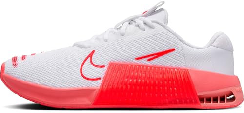 NIKE Damen Metcon 9 Women s Workout Sneaker, White/Bright Crimson-Magic Ember, 38.5 EU