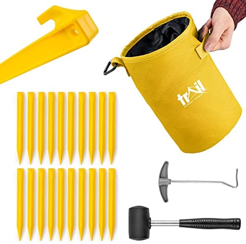 Trail 20 x Plastic Tent Pegs Strong T Shape Structure for Most Ground Types with Mallet, Peg Extractor and Bag with Carabiner Clip (Peg Size: 22cm x 2.5cm)