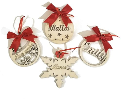 RIVA Palline di Natale Personalizzate, 6 Modelli a Scelta, in Legno naturale e colorate, Set Palline Natalizie Personalizzate con Nome - 12 x 10 x 0,3 cm - Artigianato Made in Italy