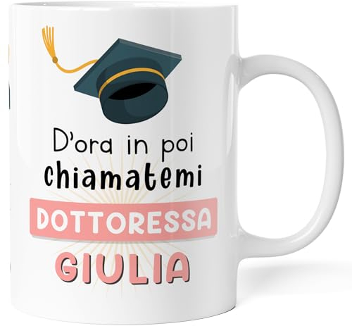 Caribu design Tazza Personalizzata Laurea Donna - Idea Regalo per Lei Neolaureata/Festa/Tesi Personalizzabile con Nome - Chiamatemi Dottoressa (Ragazza)
