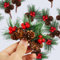 Dawumin Künstliche Tannenzweige mit Beeren, 20 Stück Künstliche Tannenzapfen, Tannenzapfen Weihnachtsdeko Set, Künstliche Tannenzweige für Weihnachtskranz Adventskranz Türkranz Weihnachtsbaumschmuck