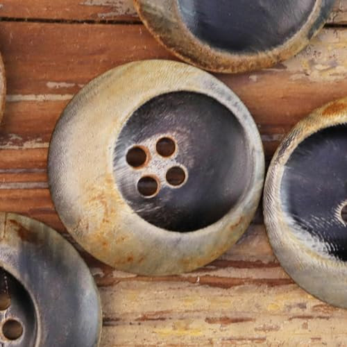 ZAZUZU 10 Stück 15/18/20/23/25 mm große Knöpfe aus echtem Horn mit gebogenem Mond, 100 % Büffelhorn, 4 Löcher, runde Mantelknöpfe zum Basteln