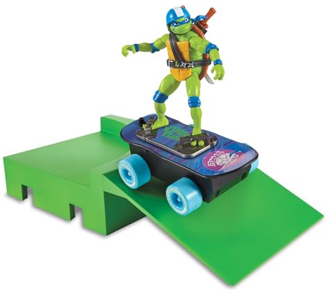 TORTUGAS NINJA Leonardo Motorisiertes Skateboard, 10 Tricks für den Tretroller, Rampe und bewegliche Actionfigur, 12 cm, aus dem Film Chaos Mutant, Jungen und Mädchen + 4 Jahre