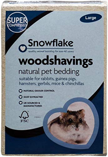 A2Z Home Solutions Clean And Cozy Super Absorbent Snowflake Woodshavings Pet Bedding Woodchips