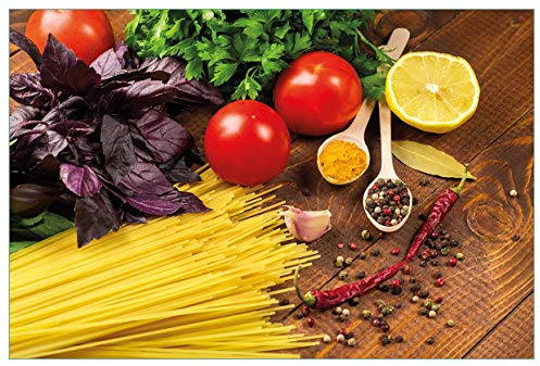 Wallario Küchenrückwand selbstklebend 90 x 60 cm, Motiv: Italienisches Menü mit Spaghetti, Tomaten, Basilikum und Gewürzen | Spritzschutz abwischbar & pflegeleicht