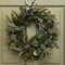 Festive Lights - 50cm Grüner Eukalyptus mit marineblauen Beeren Weihnachtskranz