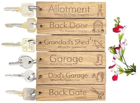 Luck and Luck Personalised Wooden Keyring Gift, Engraved Oak Key Ring, Engraved Key Chain, Gift For Dad Grandad Him Her, Shed Door Allotment Gate Garage