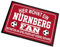 Herzbotschaft Fußmatte für Fußball Fans | Türmatte mit Spruch | 60x40cm | Hier wohnt EIN Nürnberg Fan - Betreten an Spieltagen auf eigene Gefahr! | für innen und außen | Vorleger für die Haustür/Flur