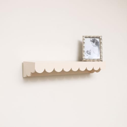 Melody Maison Large Pale Peach Scalloped Wall Storage Shelf - 61cm