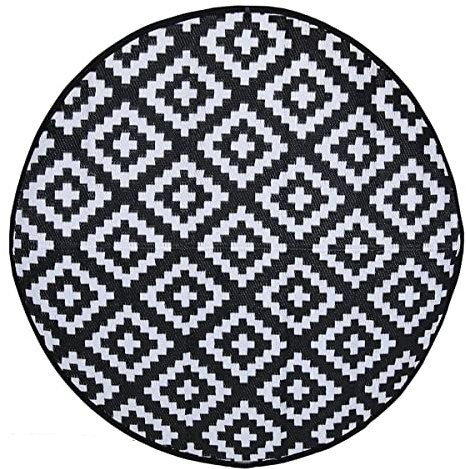CHARLES BENTLEY Pattern Lightweight Weatherproof Indoor/Outdoor/Patio Plastic UV Resistant Medium Round Rug For Balcony Beach BBQ And More In Black (150x152)