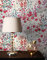 Newroom Tapete Bunt Vliestapete Blumen - Blumentapete Landhaus Weiß Rot Blüten Wiese Romantisch inkl. Tapezier-Ratgeber