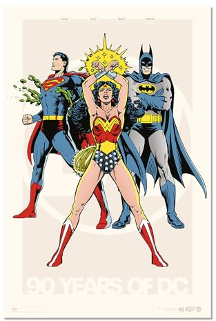 Grupo Erik Poster DC Comics 90. Jubiläum Kunstdruck - Deko Wohnzimmer oder Deko Schlafzimmer - Deko Zimmer - Größe 61 x 91 - Offizielle DC Comics Fanartikel