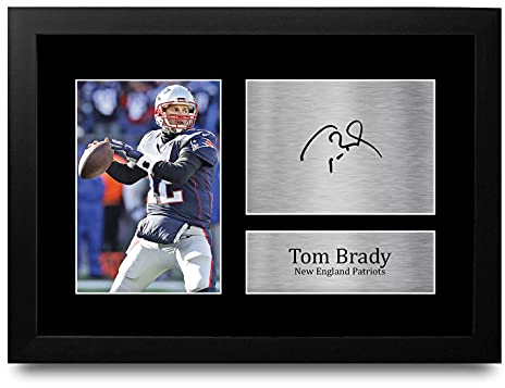 HWC Trading Tom Brady A4 Gerahmte Signiert Gedruckt Autogramme Bild Druck-Fotoanzeige Geschenk Für New England Patriots American Football Fans