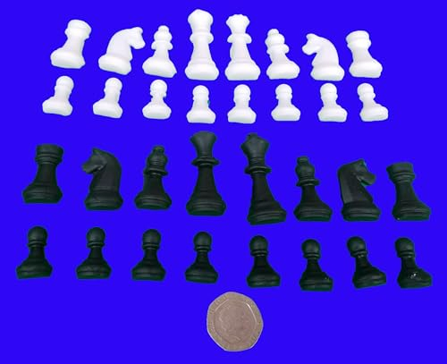 32 Piece Edible 3D Chess Set icing toppers, cake cupcakes decorations (Bespoke)