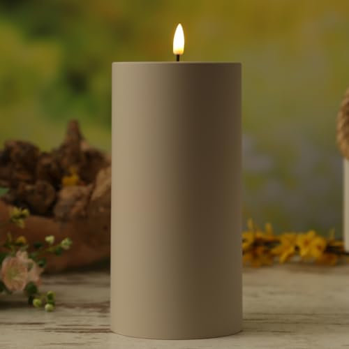MARELIDA LED Kerze Outdoor DELUXE Homeart mit realistischer 3D Flamme Stumpenkerze Kunststoffkerze für Innen/Außen sand (D: 10cm - H: 20cm)