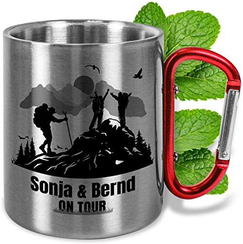 Karabiner Edelstahl-Tasse personalisiert „WUNSCHNAMEN ON TOUR“ – ca. 330ml - Metallbecher mit Namen – Outdoor Geschenk für Männer & Frauen Vatertag Weihnachten (Wandern, Griff Rot)